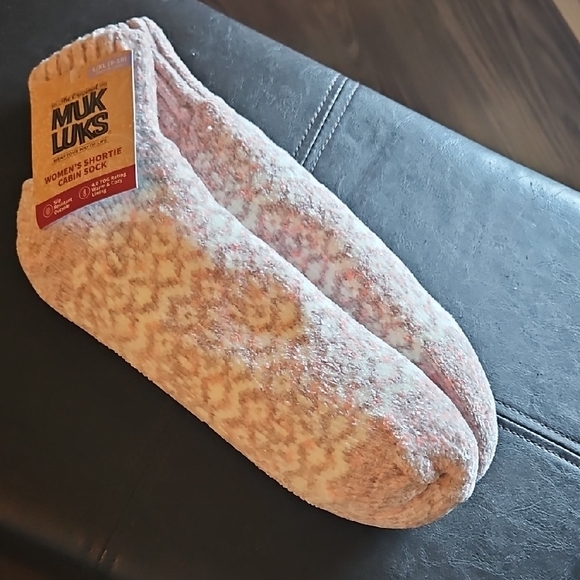 Muk Luks Women's Cozy Cabin Socks - Pink and Cream - Picture 1 of 6